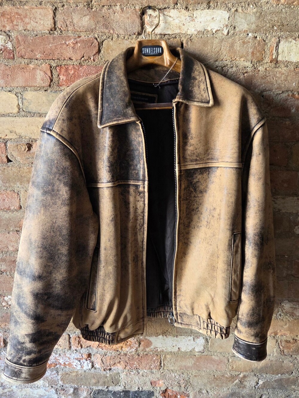 Vroom & Dreesmann Vintage Style Distressed Tan Leather Jacket